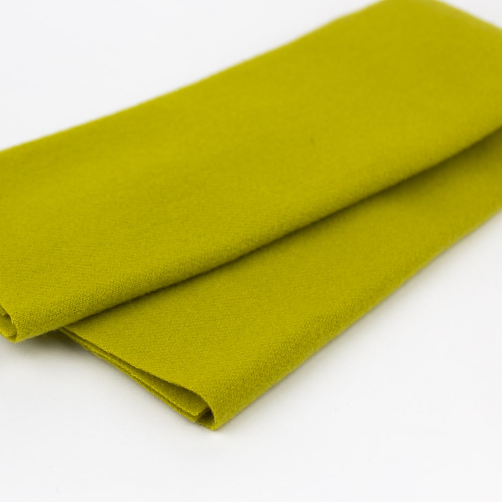 FELTED WOOL - LN11 - ARTICHOKE HEART - WONDERFIL