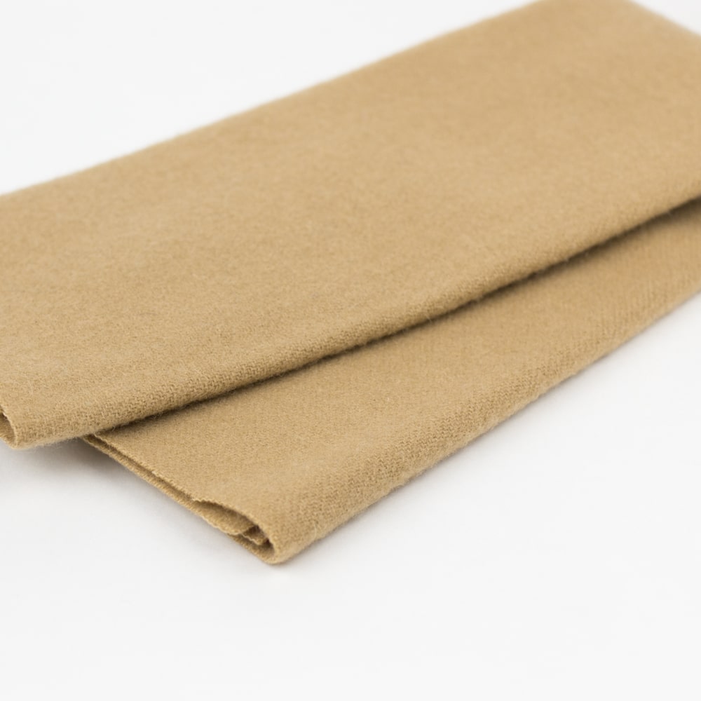 FELTED WOOL SHEET - LN02 - LATTE - WONDERFIL