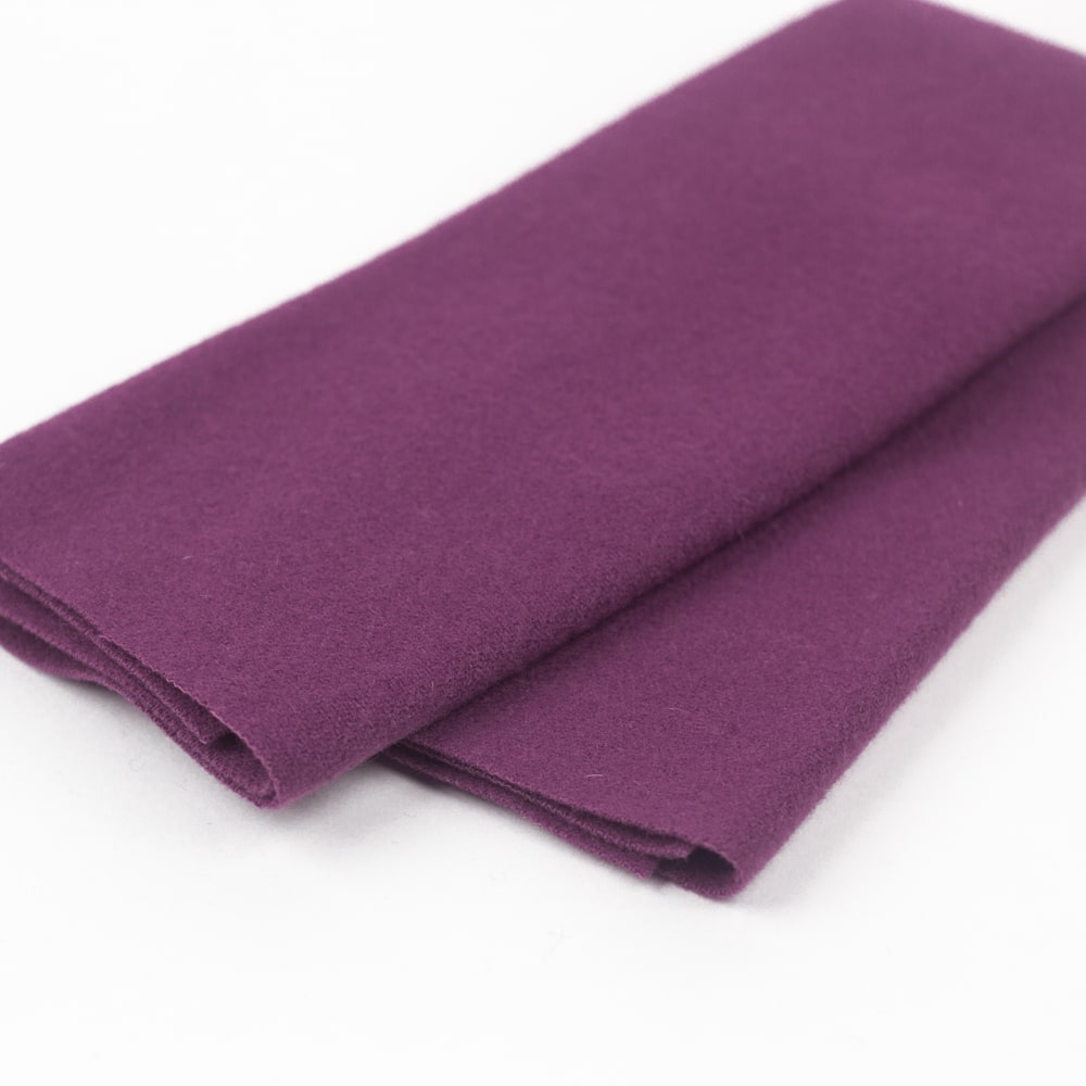 FELTED WOOL - LN38 - PLUM - WONDERFIL