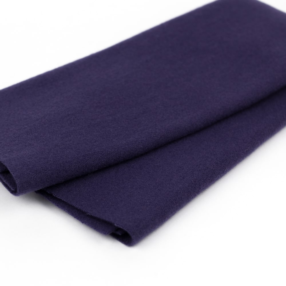 FELTED WOOL - NL40 - BLUE IRIS - WONDERFIL