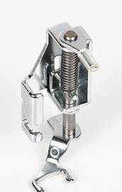 OPEN TOE FREE MOTION METAL QUILTING FOOT - LOW SHANK MODELS - BROTHER